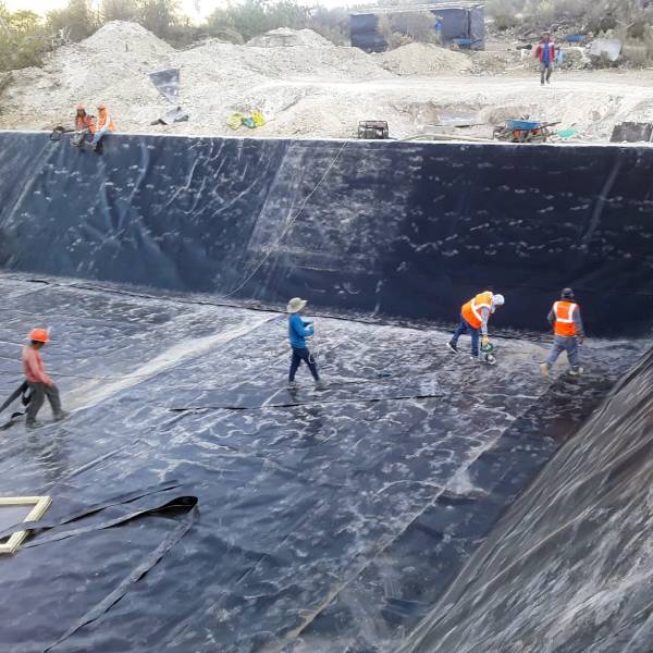 geomembrana-hdpe-010 (1)