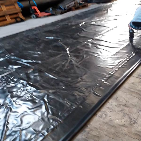 geomembrana-pvc-03 (1)